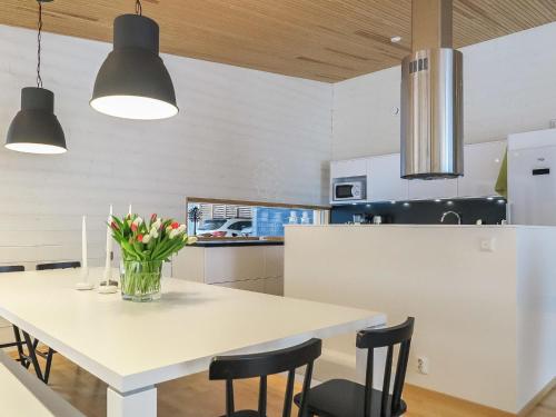 Holiday Home Järvenranta by Interhome (Holiday Home Jarvenranta by Interhome) in Manamansalo