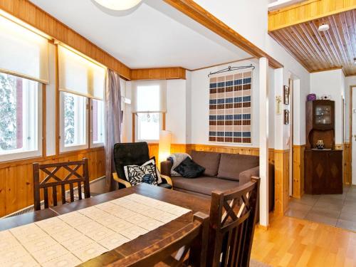 Holiday Home Hallantytar a1 paritalo by Interhome in Hyrynsalmi
