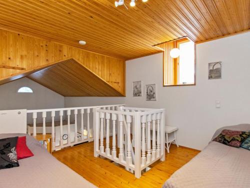 Holiday Home Hallantytar a1 paritalo by Interhome in Hyrynsalmi