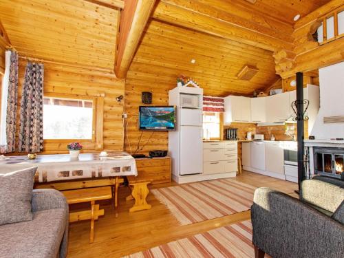 Holiday Home Alppimaja b paritalo by Interhome in Hyrynsalmi