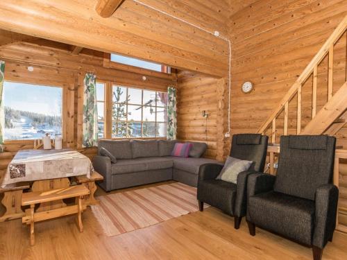 Holiday Home Alppimaja a paritalo by Interhome in Hyrynsalmi