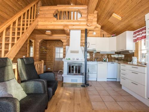 Holiday Home Alppimaja a paritalo by Interhome in Hyrynsalmi