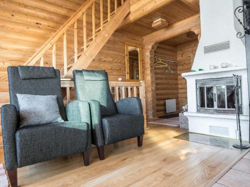 Holiday Home Alppimaja a paritalo by Interhome in Hyrynsalmi