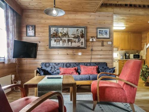 Holiday Home Lomamaja 2 by Interhome in Raattama