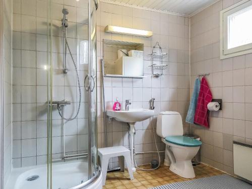 Holiday Home Lomamaja 2 by Interhome in Raattama