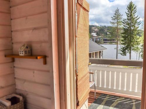 Holiday Home Aurinko-saaga 5 paritalo by Interhome in Hyrynsalmi