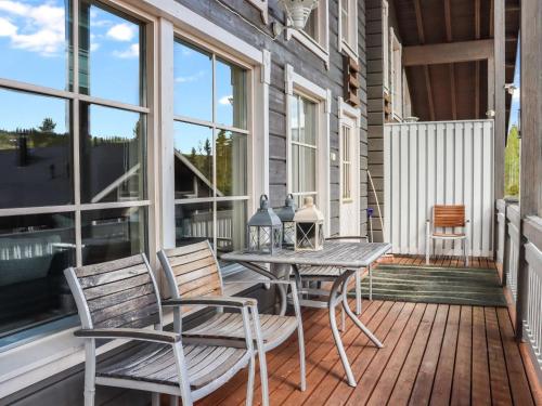 Holiday Home Aurinko-saaga 5 paritalo by Interhome in Hyrynsalmi
