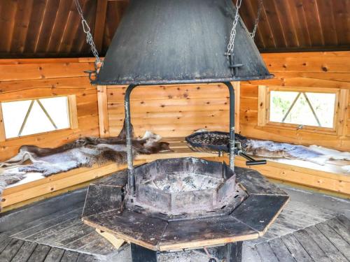 Holiday Home Aurinko-saaga 5 paritalo by Interhome in Hyrynsalmi