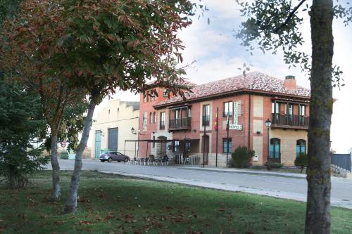 Viesnīcas āriene, Hotel Rural Venta Del Alon in Villalon de Campos
