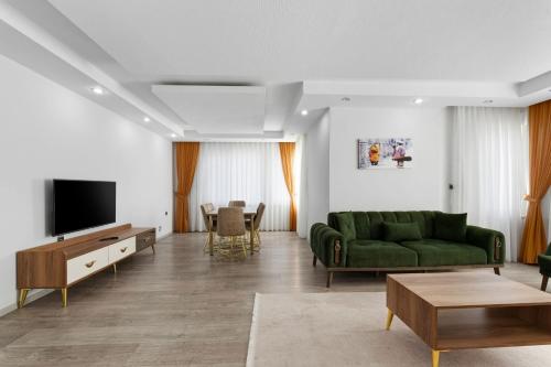 River Park Residence Lara Room Type - Luxury Suite with Balcony