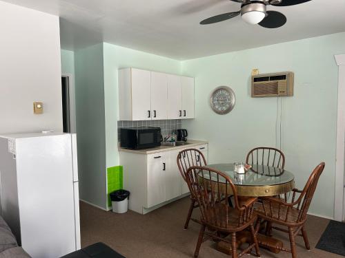 Mountain View Motel in Maynooth (ON)