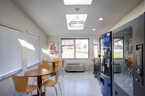 Americas Best Value Inn Heath-Newark Americas Best Value Inn Heath-Newark