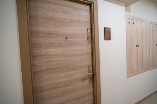 Barrique 19 - Breakfast delivered & Minibar - Mall Area - image 4