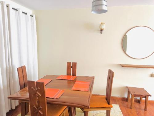Nakuru Palace furnished apartment with pool milimani H1 - image 2