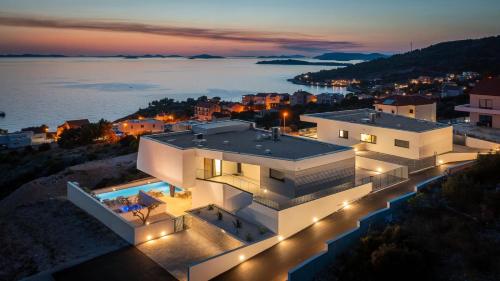 Villa Oliva ZadarVillas – khách sạn tại Primosten Burnji