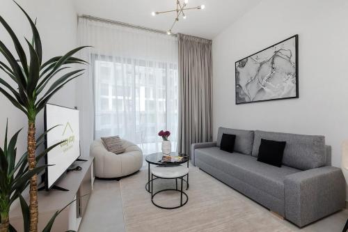 Cozy 1BR apartment Binghatti Canal Business Bay, Dubai