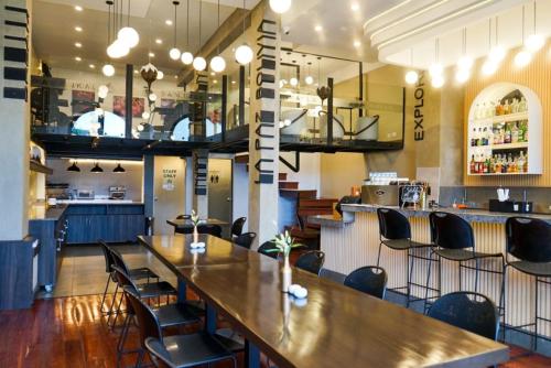 餐廳, Altus Hotel Express in 拉巴斯市中心