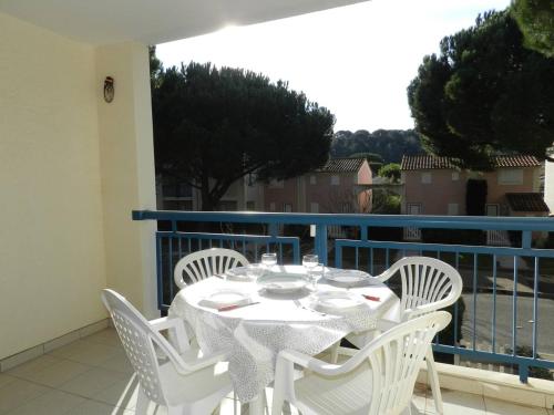 LV070-252 Appartement 2 pièces Cabine 5 couchages LE LAVANDOU