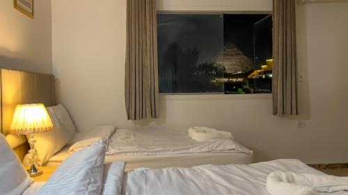 Pyramids express view inn Room Type - Deluxe Family Room