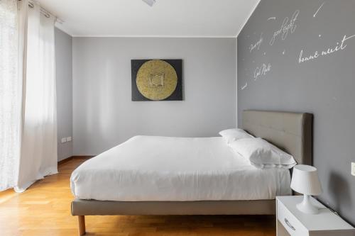 Bedetti Modern Flat by Wonderful Italy