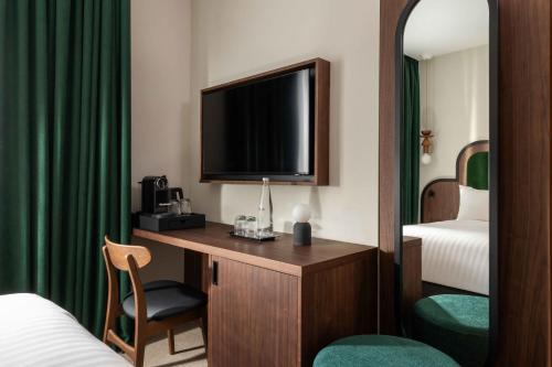 hotel photo