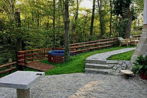Šumarak Weekend House (Sumarak Weekend House) in Arandjelovac
