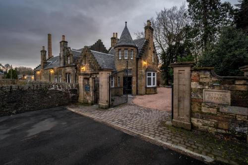 Victorian retreat within a private estate in Leslie