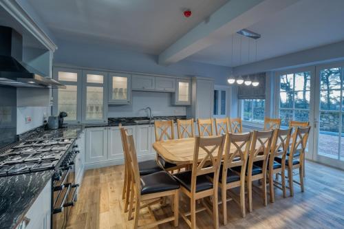 Victorian retreat within a private estate in Leslie