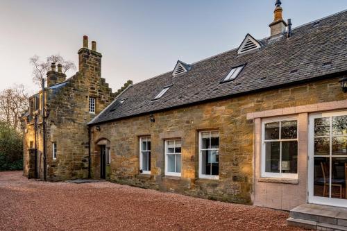 Victorian retreat within a private estate in Leslie