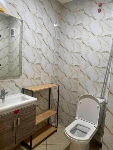 Bathroom, Cosy et City - plage et centre touristique a 10 min in Charaf