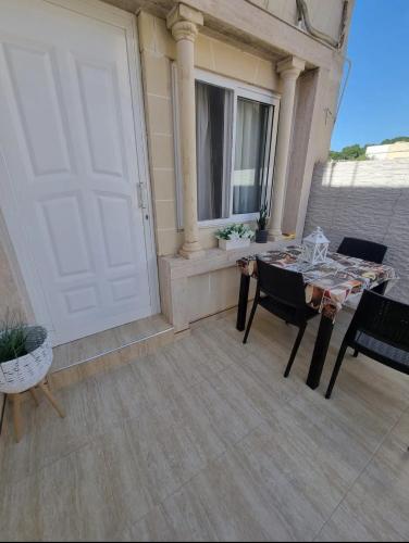 Private room with En-Suite close to Valletta in Pietà