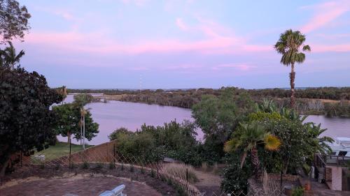 Serenity on Swan - 10 min drive from Perth City – khách sạn tại Mount Lawley