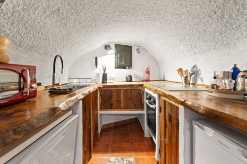 Iekārtas, LAS DUNAS Caves - Olivo in Benamaurel