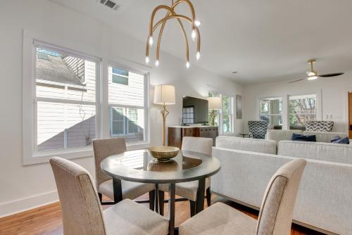 < 4 Mi to Mercedes-Benz: Modern West End ATL Stay in Cascade Road