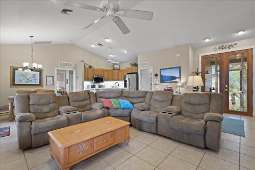 Suwannee House with Bungalow in Bell (FL)