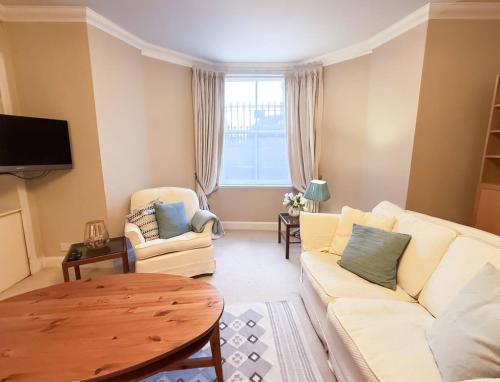 The Garden Flat - image 5