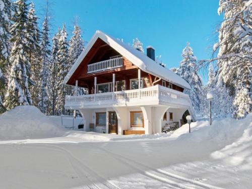 Holiday Home Kulma-alpit b paritalon alak by Interhome in Hyrynsalmi