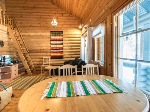 Holiday Home Ukkohovi 5 paritalo by Interhome in Hyrynsalmi