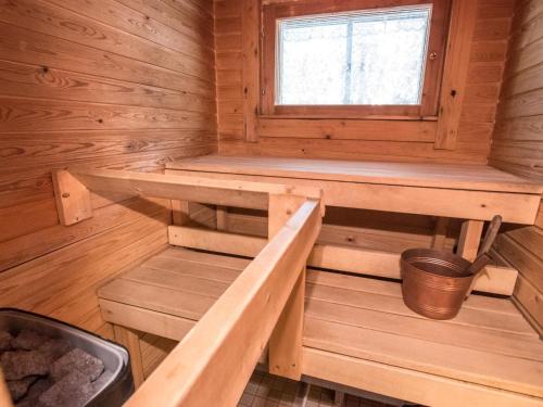 Holiday Home Ukkohovi 5 paritalo by Interhome in Hyrynsalmi
