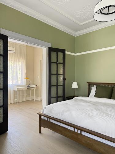 The Edward Grand Haven 100m3 Three bedroom - image 3