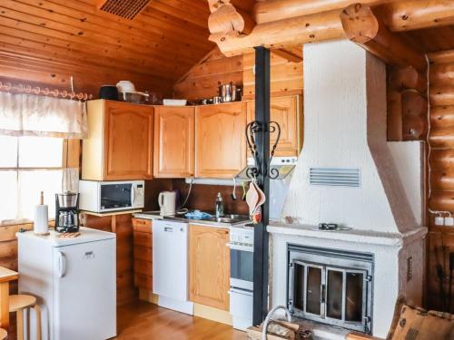 Holiday Home Alppi 6b paritalo by Interhome in Hyrynsalmi
