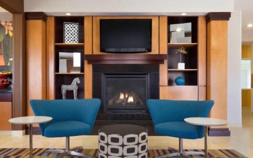 Fairfield Inn & Suites Bismarck South - image 11