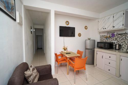 Iekārtas, Twyn Apartment in Canefield