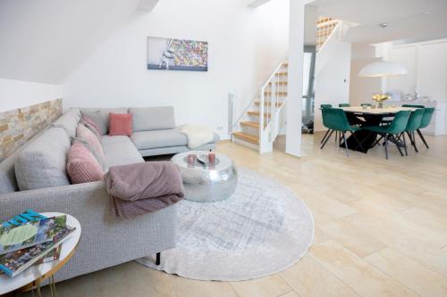 Luxury Penthouse for 8 - Center - Parking - Therme 8 min - Airport 15 min, Erding (photo 6)