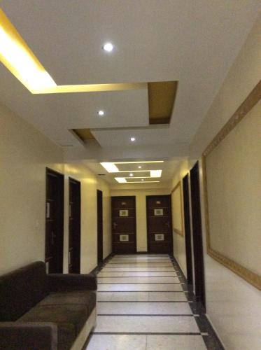 Hotel Kalinga Lake View – Ahmedabad, TN