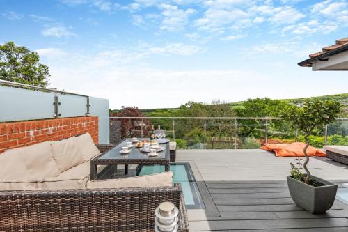 Facilities, 5 Bed in Studland oc-wy365 in Studland