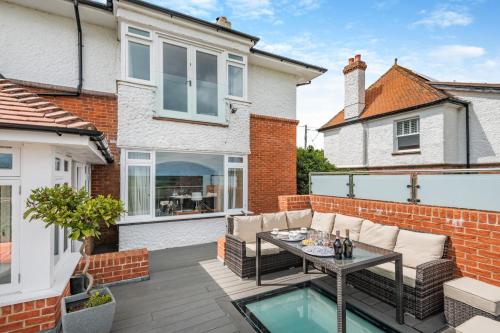 Facilities, 5 Bed in Studland oc-wy365 in Studland