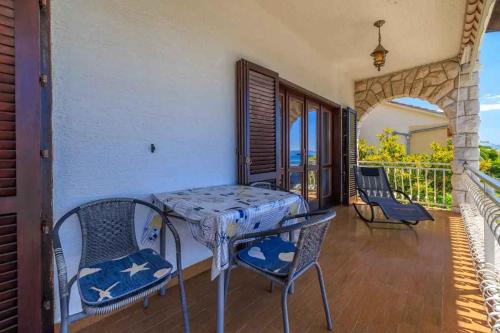 Apartment in Dramalj 51279 - image 4