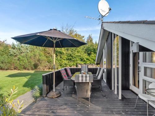 Holiday Home Peter - 400m from the sea by Interhome in Hals
