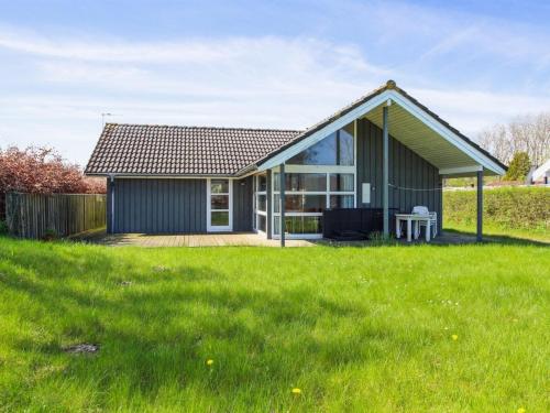 Holiday Home Carit - 80m from the sea by Interhome